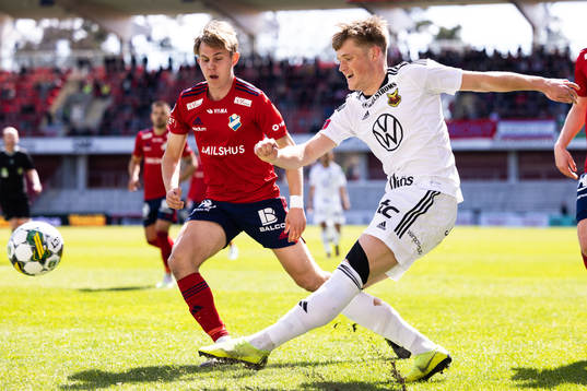 Bläddra bland fler bilder av Fotboll, Superettan, Öster - Östersund