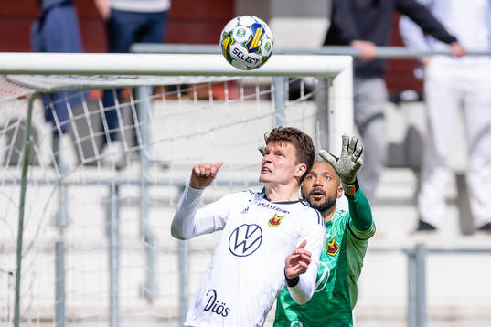 Östersunds målvakt Aly Keita
