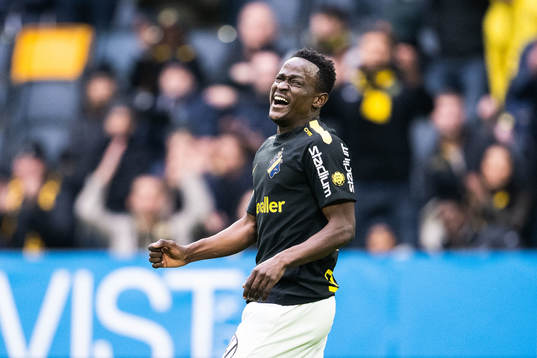 AIKs Erick Otieno reagerar