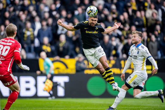 AIKs Omar Faraj och Sirius Dennis Widgren