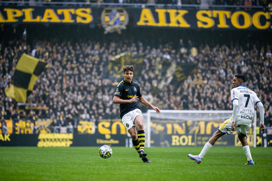 AIKs Robin Tihi och Sirius Tashreeq Matthews