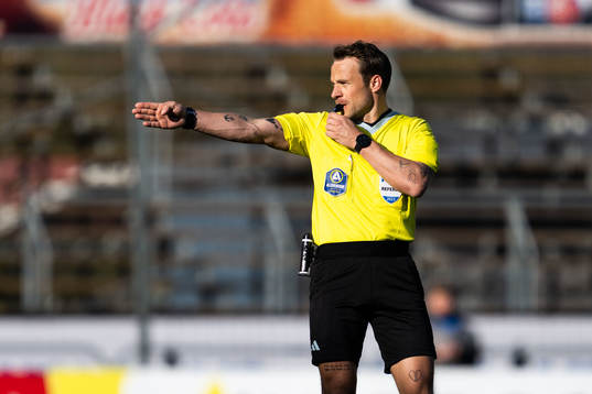 Domare Kristoffer Karlsson