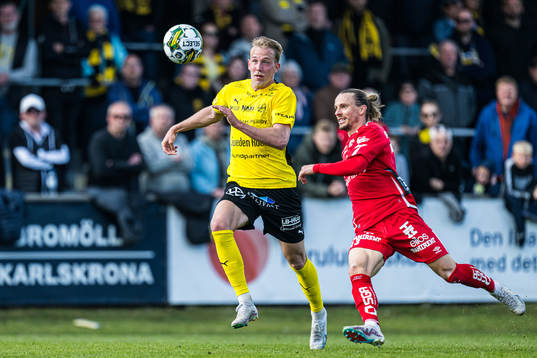 Mjällbys Herman Johansson och Elfsborgs Niklas Hult