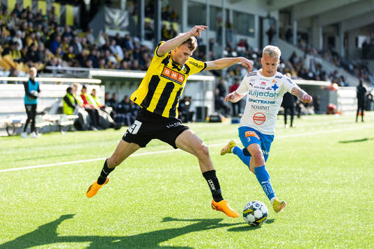 Häckens Oscar Uddenäs och Värnamos Viktor Bergh