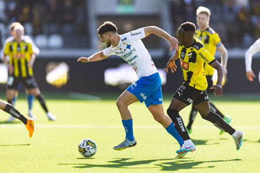 Värnamos Emin Grozdanic och Häckens Benie Adama Traore
