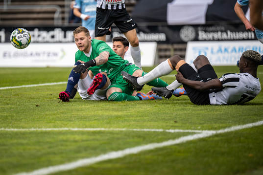 Gefles målvakt Robin Wallinder