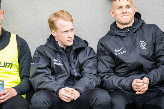 Landskronas David Edvardsson på bänken