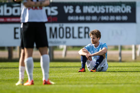 Gefles Daniel Eliasson deppar fotbollsmatchen i Superettan