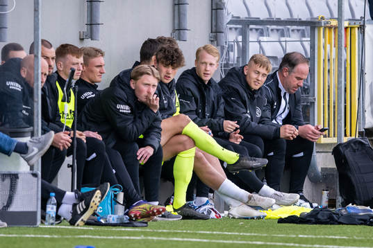 Landskronas David Edvardsson på bänken