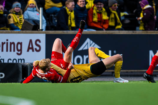 Sivert Heltne Nilsen of Brann and Hugo Vetlesen of