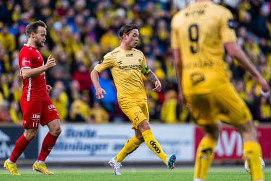 Bård Finne of Brann and Patrick Berg of Bodø/Glimt