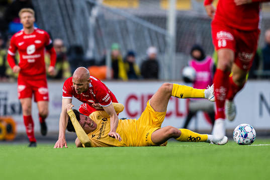 Ruben Kristiansen of Brann and Hugo Vetlesen of Bodø/Glimt