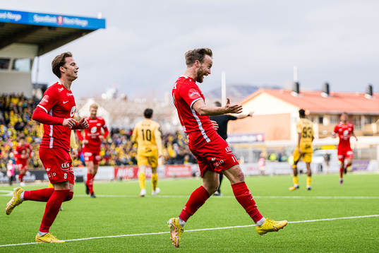 Bård Finne of Brann celebrates