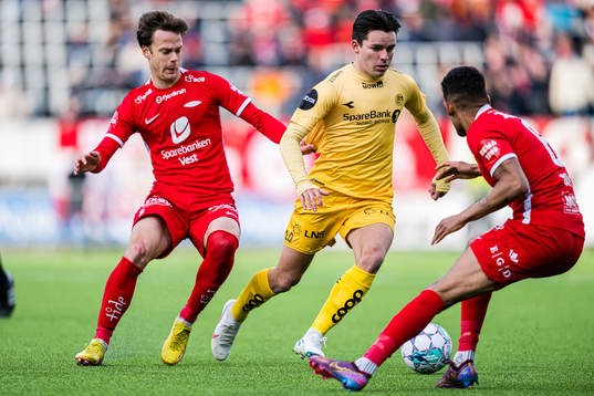 Felix Horn Myhre of Brann and Hugo Vetlesen of Bodø/Glimt