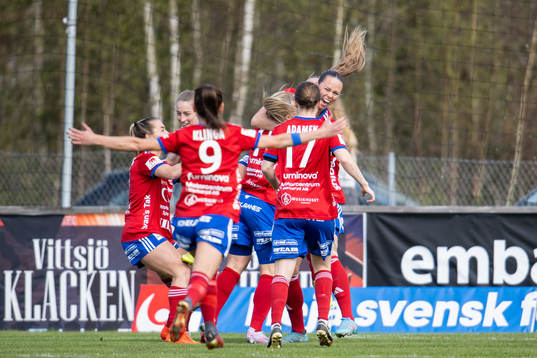 Vittsjös Hanna Ekengren jublar
