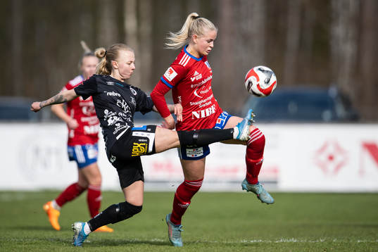 Bläddra bland fler bilder av Fotboll, Damallsvenskan, Vittsjö - Örebro