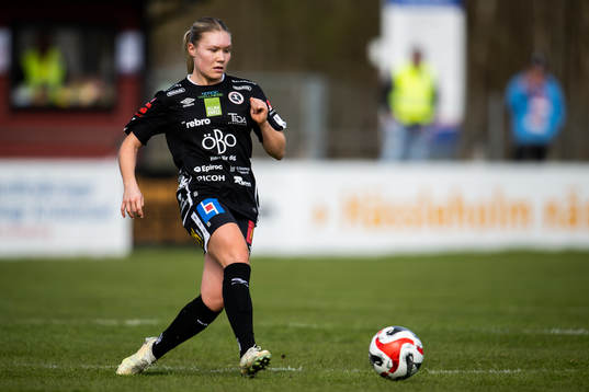 Örebros Emma Peuhkurinen