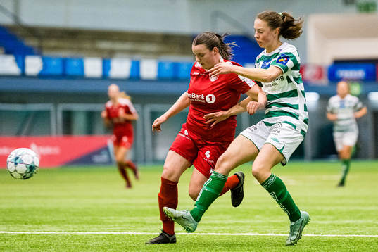 Tuva Angellsen Reiertsen of Grand Bodø and Mari Halgunset