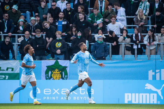 Malmö FFs Isaac Kiese Thelin jublar