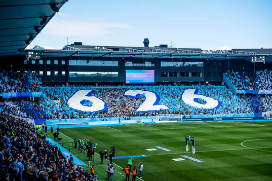 Malmö FFs tifo innan fotbollsmatchen i Allsvenskan mellan