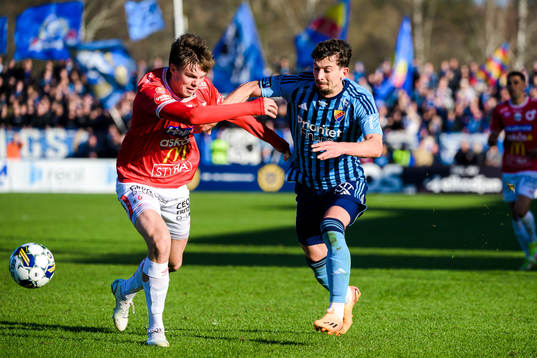 Degerfors Oscar Wallin och Djurgårdens Gustav Wikheim