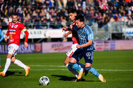 Degerfors Peter Gwargis och Djurgårdens Gustav Wikheim