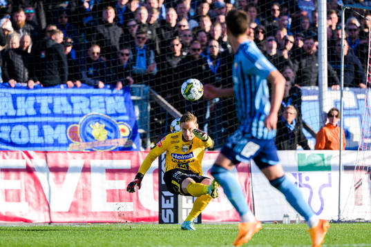 Degerfors målvakt Sondre Lovseth Rossbach
