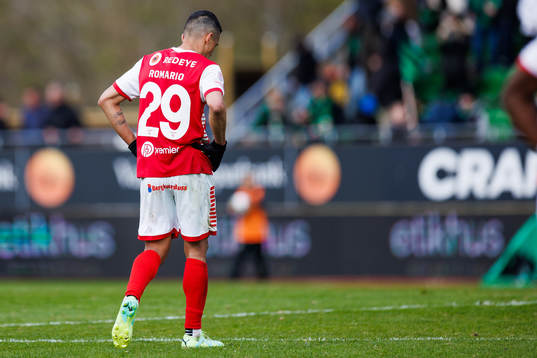 Kalmars Romario Pereira Sipiao deppar
