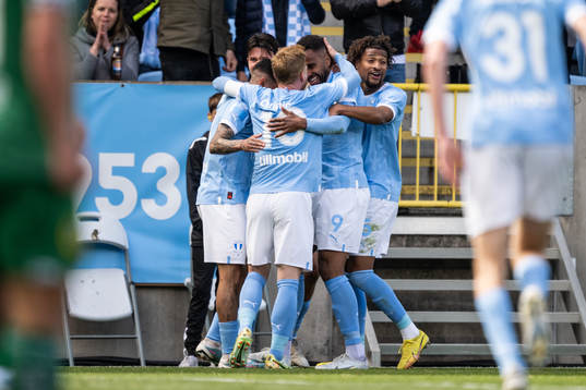 Malmö FFs Isaac Kiese Thelin jublar