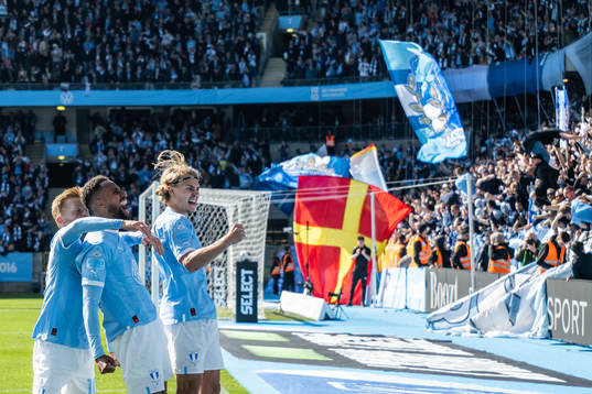 Malmö FFs Isaac Kiese Thelin jublar