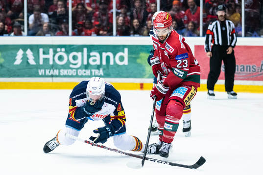 Djurgårdens Edvin Hammarlund får ont