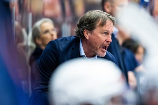 Djurgårdens tränare Johan Garpenlöv reagerar