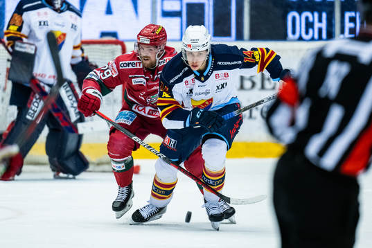 Modos Mikkel Aagaard och Djurgårdens Lukas Vejdemo