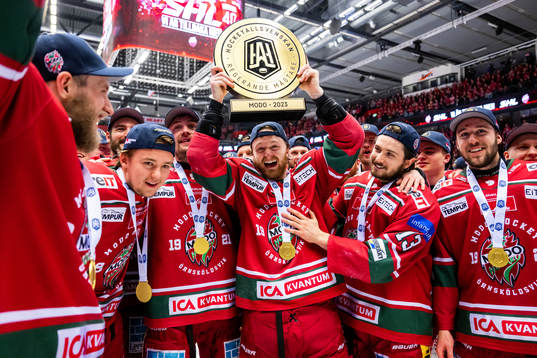Bläddra bland fler bilder av Ishockey, Hockeyallsvenskan, Final 7, Modo - Djurgården