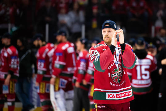 Modos Mikkel Aagaard jublar