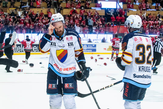 Djurgårdens Daniel Brodin och Marcus Krüger deppar
