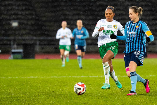 Hammarbys Madelen Janogy och Djurgårdens Sanna Kullberg