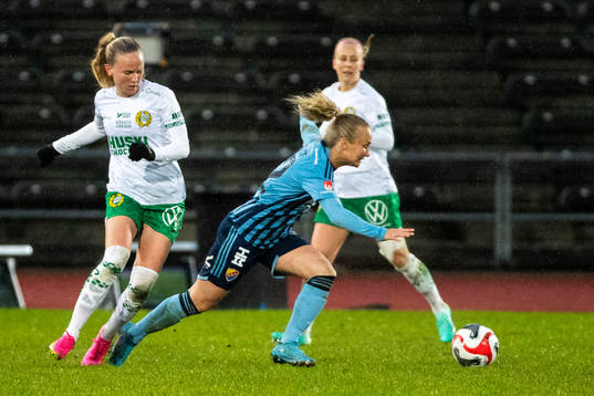 Hammarbys Matilda Vinberg och Djurgårdens Tove Almqvist