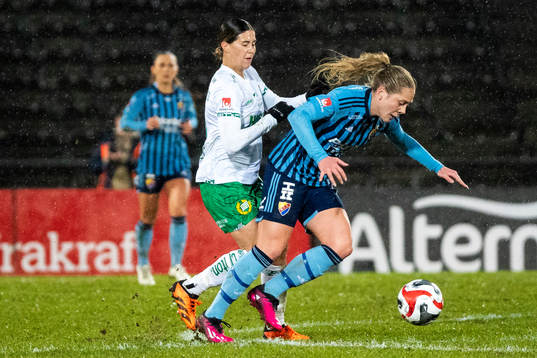 Hammarbys Kyra Cooney-Cross och Djurgårdens Alice