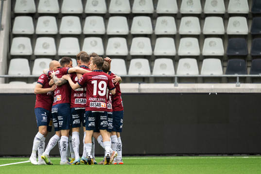 Örgrytes spelare jublar