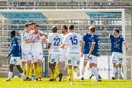 GIF Sundsvalls spelare jublar