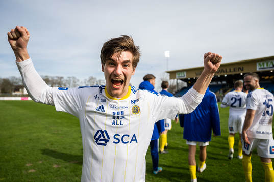 GIF Sundsvalls Johan Bengtsson jublar