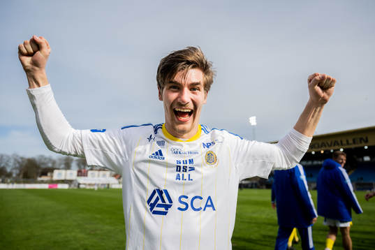 GIF Sundsvalls Johan Bengtsson jublar