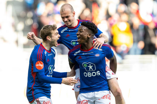 Seedy Jatta of Vålerenga celebrates scoring 3-1