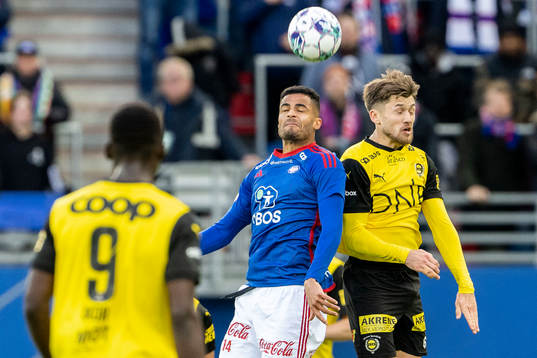 Aaron Kiil Olsen of Vålerenga and Vebjørn Hoff of