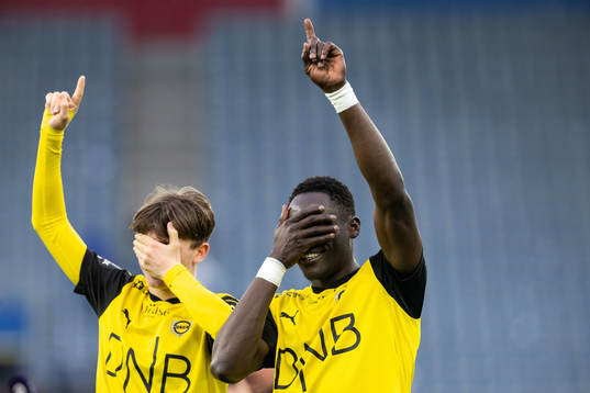 Magnus Knudsen and Akor Adams of Lillestrøm celebrate