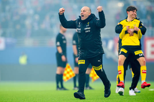 Geir Bakke, head coach of Lillestrøm, celebrates