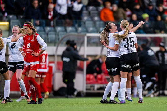 Stine Hovland of Arna-Bjørnar celebrates