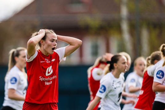 Marthine Østenstad of Brann reacts