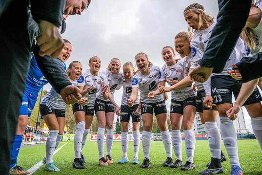 Marie Rekdal Johannsdottir, Helle Stenersen, Tomine